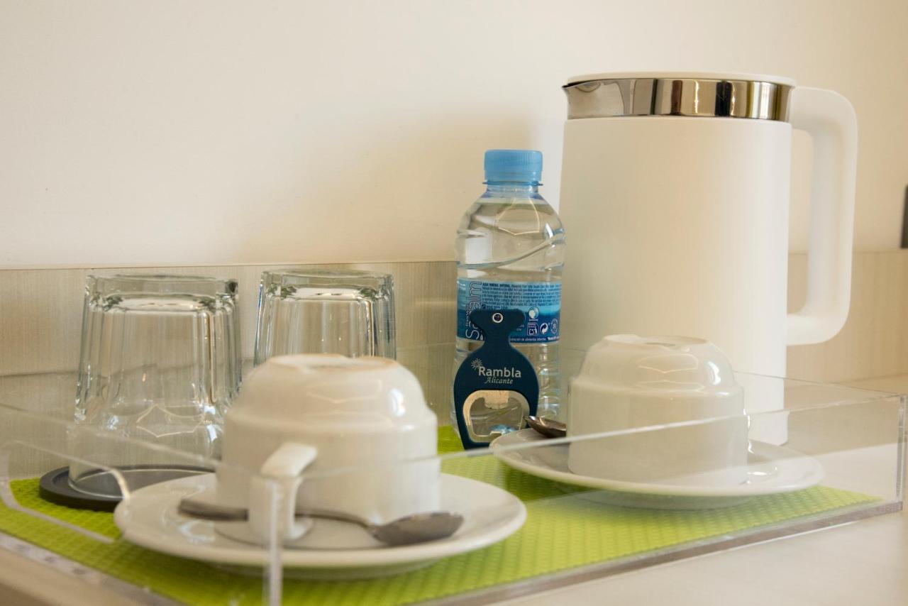 Zweibettzimmer mit Balkon